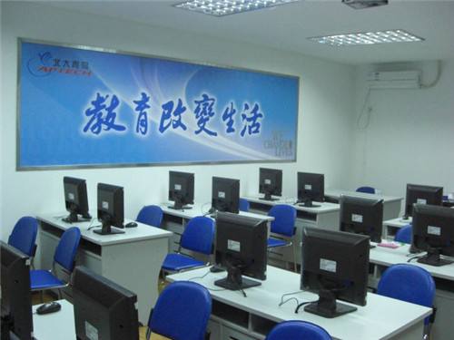 北大青鳥佳音校區